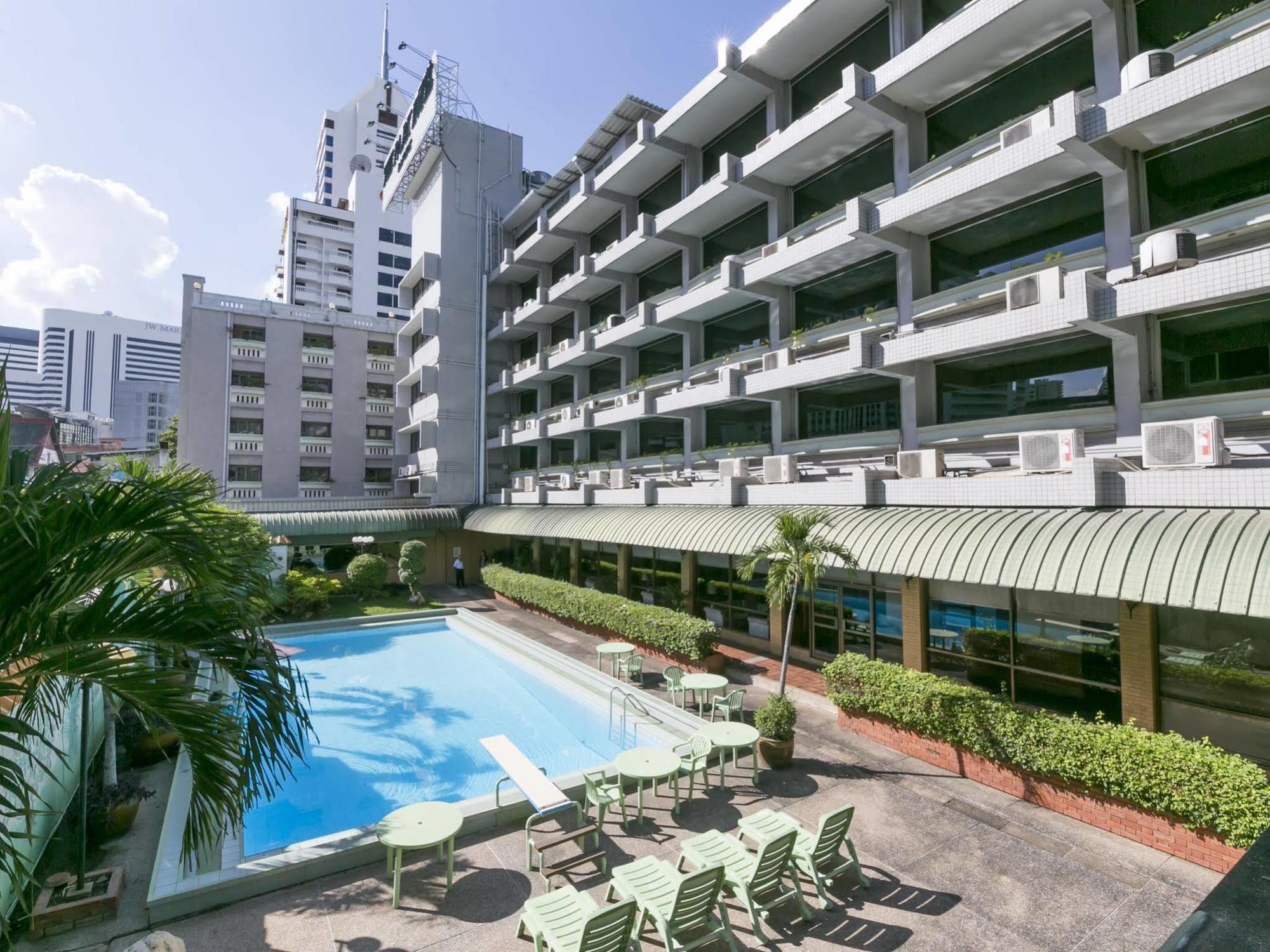The Park Hotel Bangkok Exterior foto
